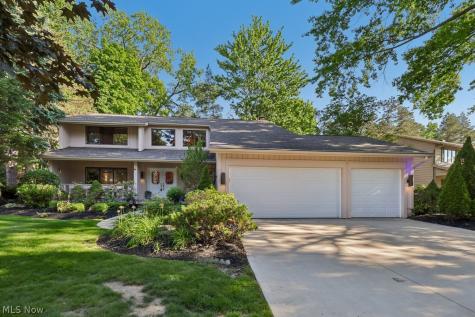 2121 Kingsborough Drive Painesville OH 44077