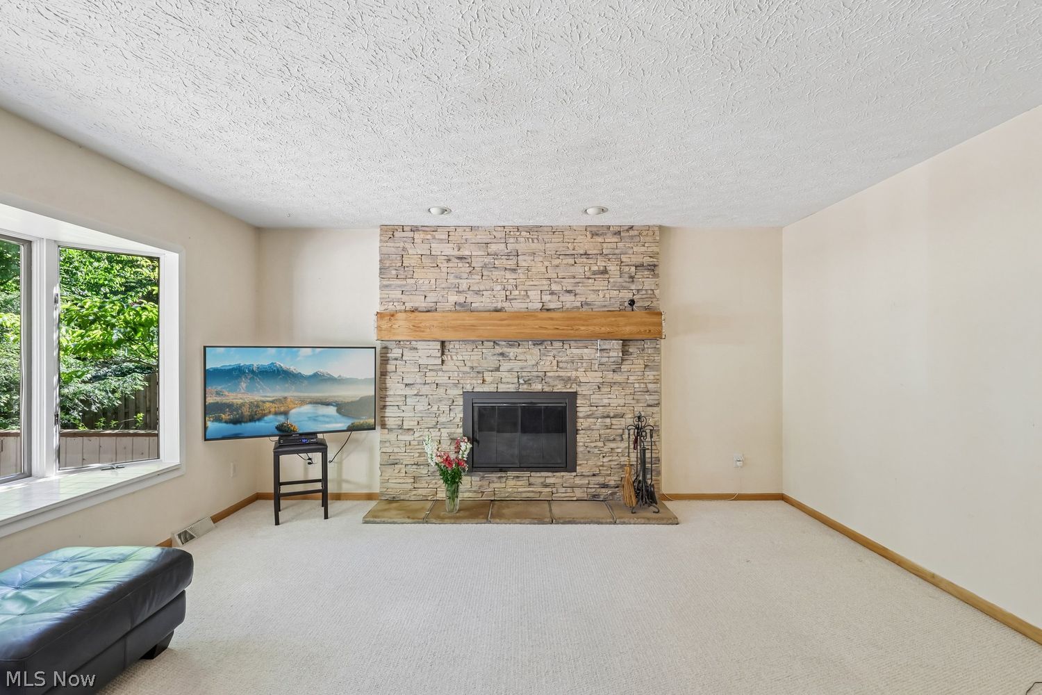 2121 Kingsborough Drive Painesville OH 44077
