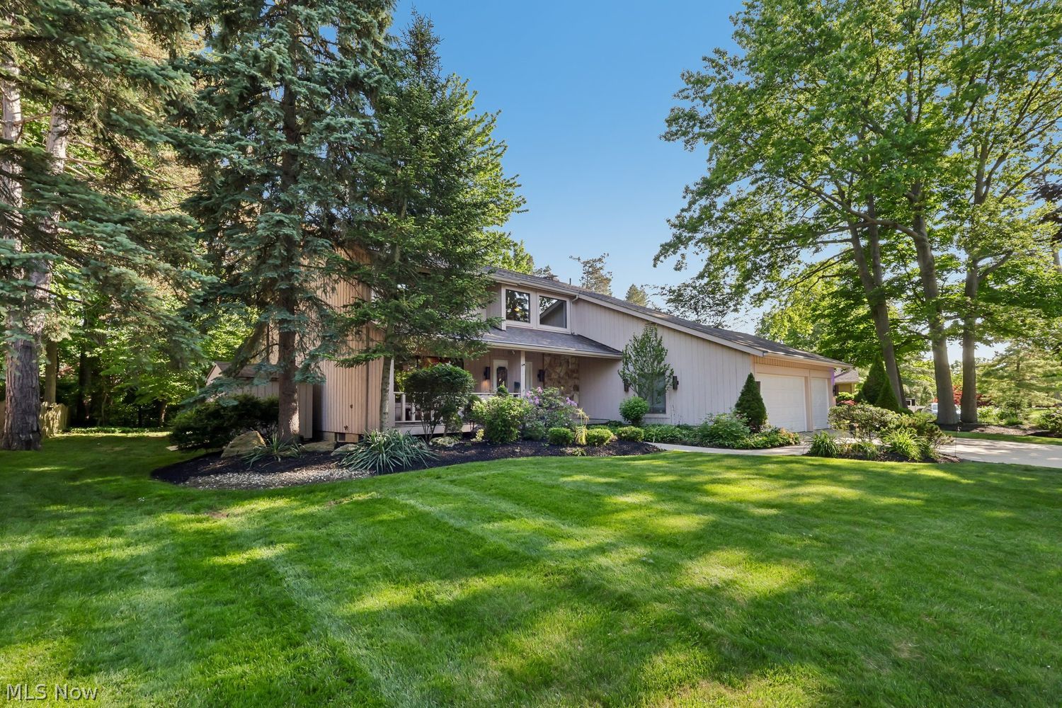 2121 Kingsborough Drive Painesville OH 44077