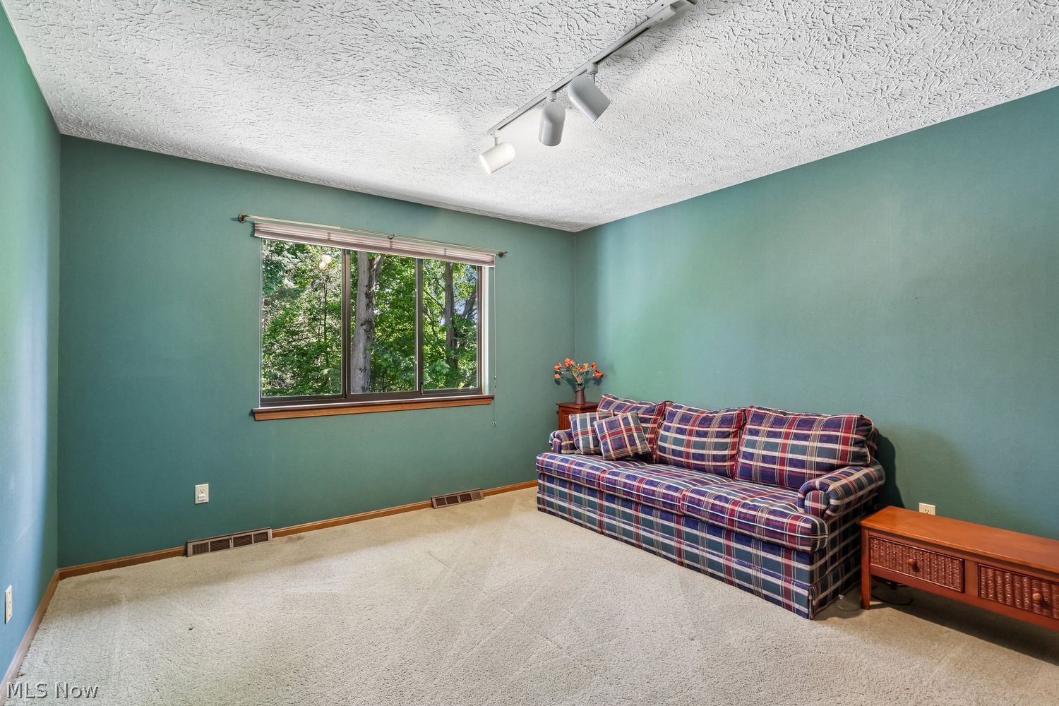 2121 Kingsborough Drive Painesville OH 44077