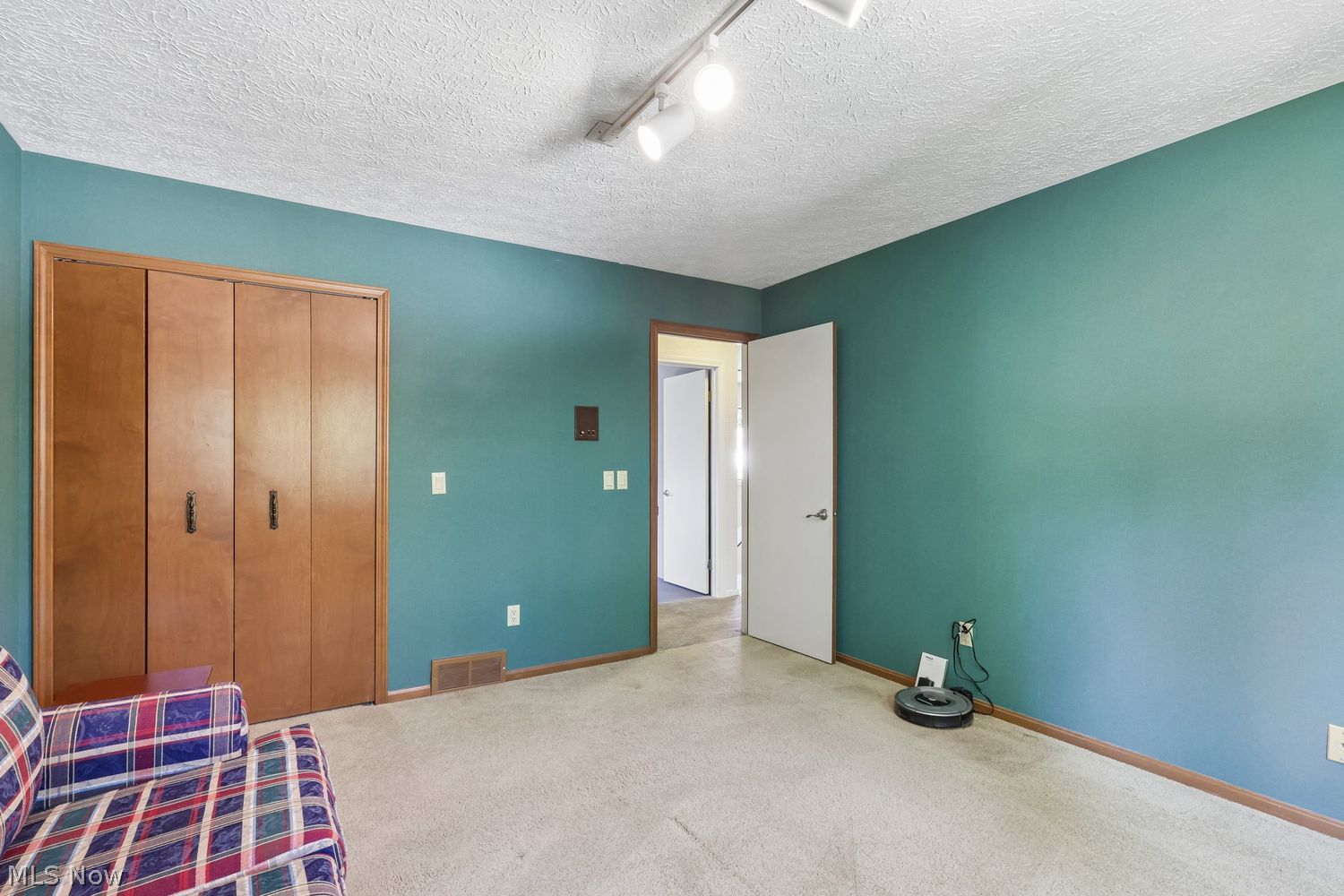 2121 Kingsborough Drive Painesville OH 44077