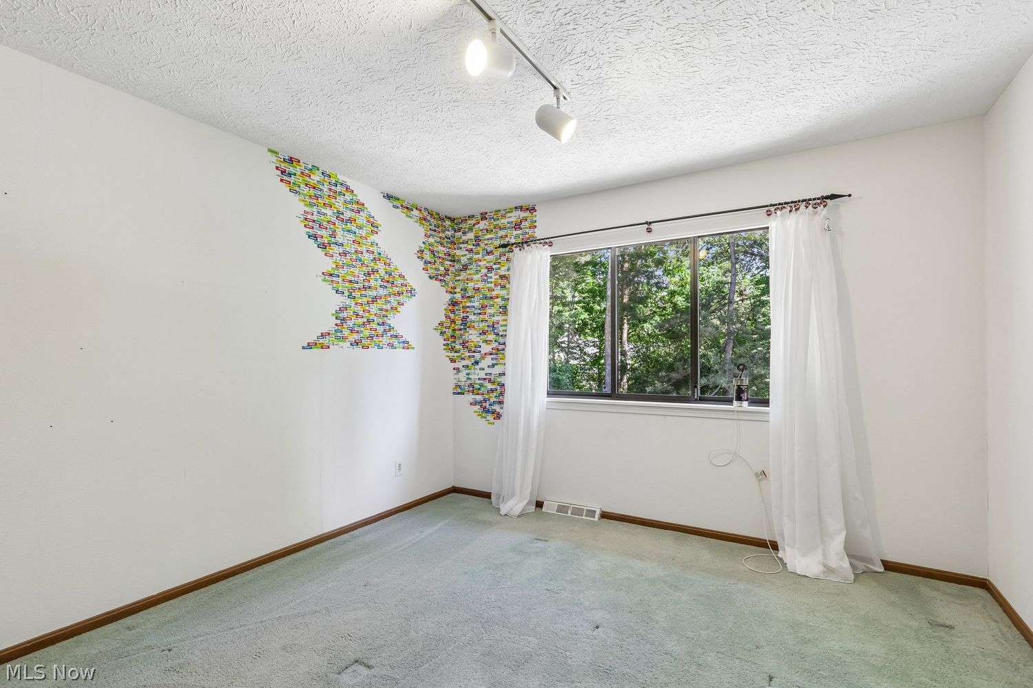 2121 Kingsborough Drive Painesville OH 44077