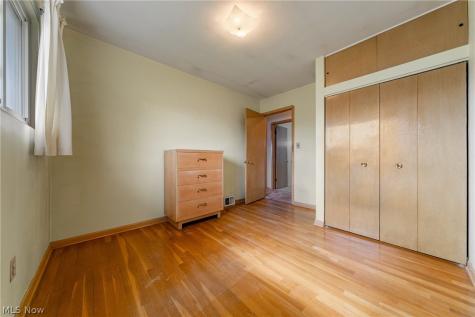 5884 Michael Drive Brook Park OH 44142