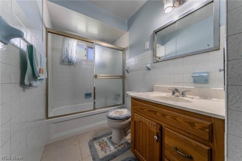 5884 Michael Drive Brook Park OH 44142