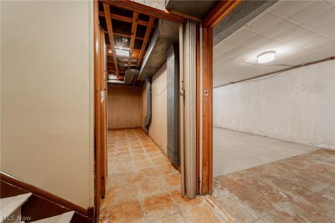 5884 Michael Drive Brook Park OH 44142
