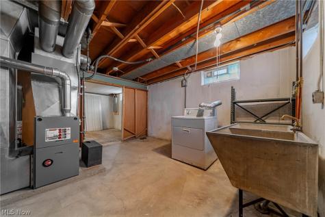 5884 Michael Drive Brook Park OH 44142