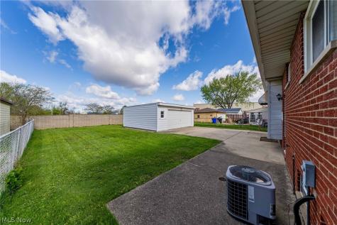 5884 Michael Drive Brook Park OH 44142