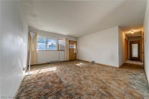5884 Michael Drive Brook Park OH 44142