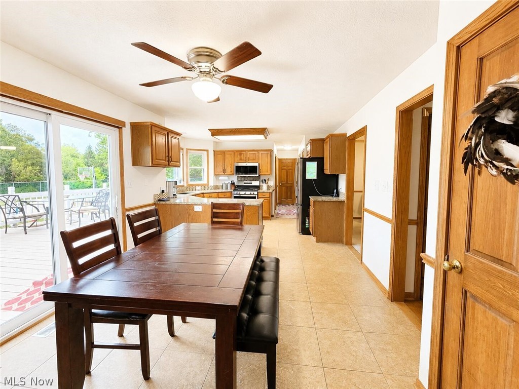 11227 William Penn Avenue NE Hartville OH 44632