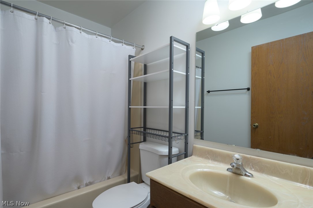 10 E Franklin Street Newton Falls OH 44444