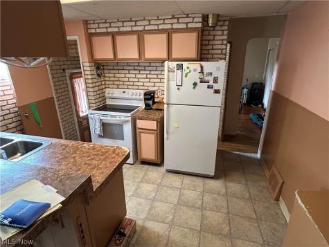 4365 W 187th Street Cleveland OH 44135