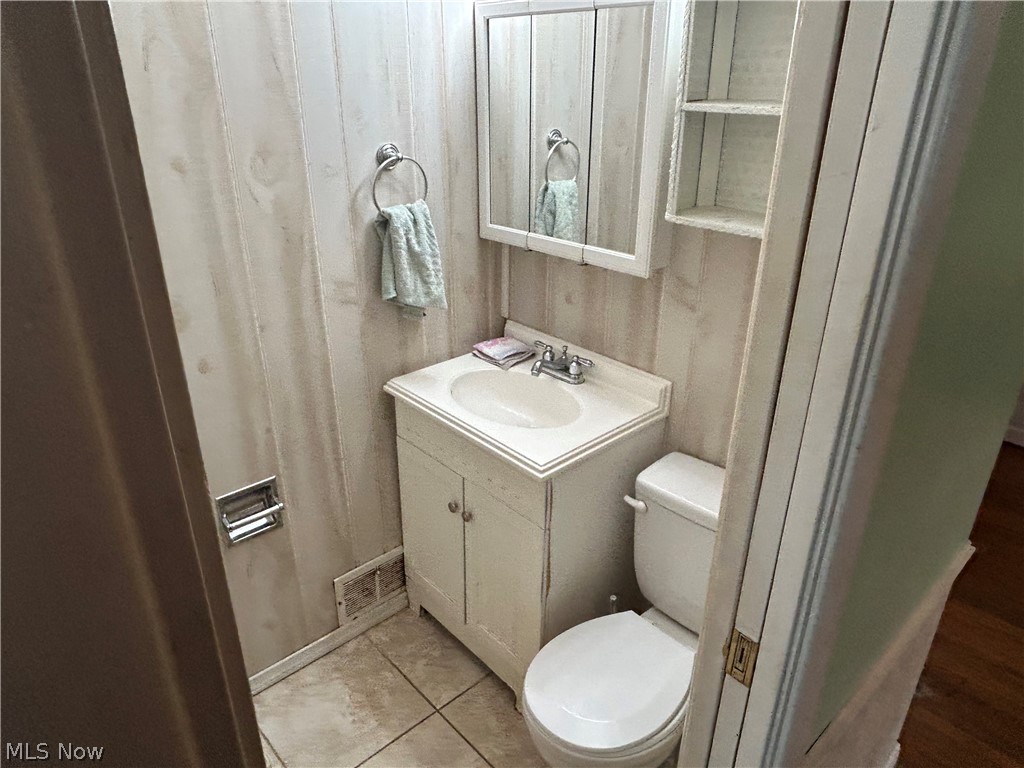 4365 W 187th Street Cleveland OH 44135
