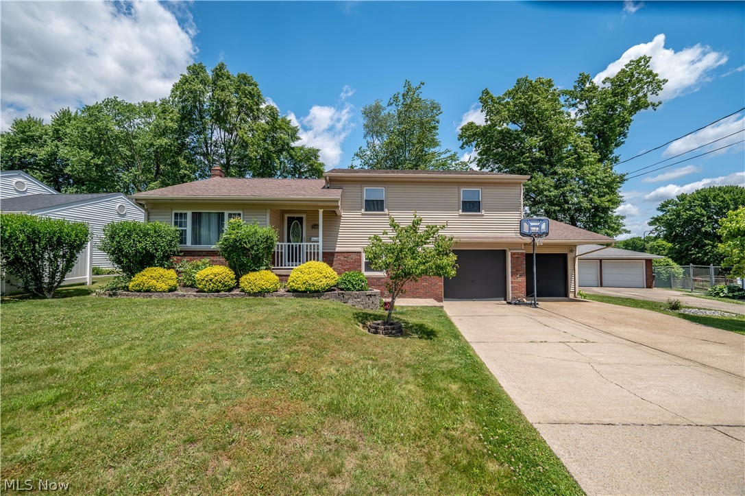 2922 Eldora Drive Youngstown OH 44511