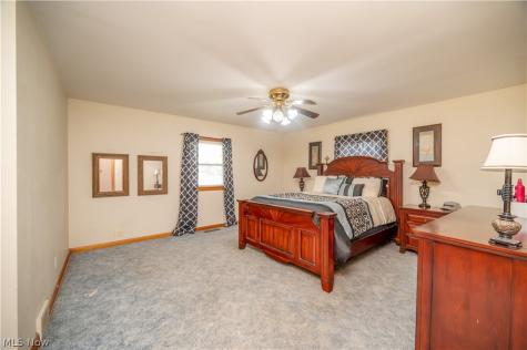 2922 Eldora Drive Youngstown OH 44511