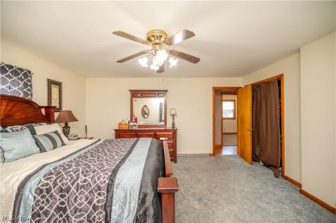 2922 Eldora Drive Youngstown OH 44511