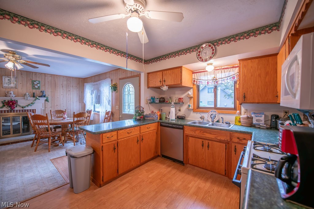 1182 Washington Street SW Sherrodsville OH 44675