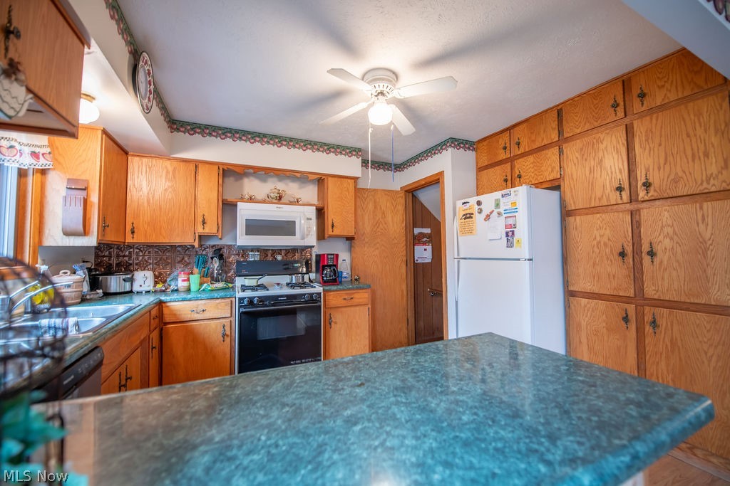1182 Washington Street SW Sherrodsville OH 44675