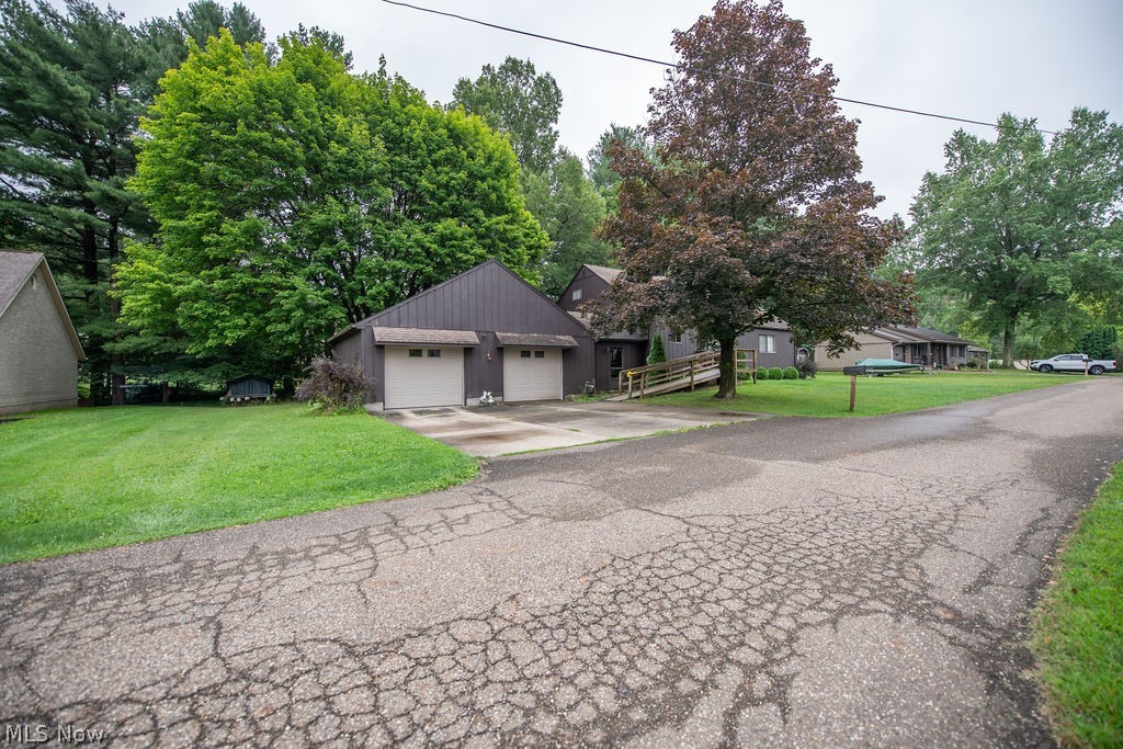 1182 Washington Street SW Sherrodsville OH 44675