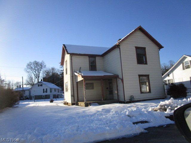 274 N 8th Street Mcconnelsville OH 43756