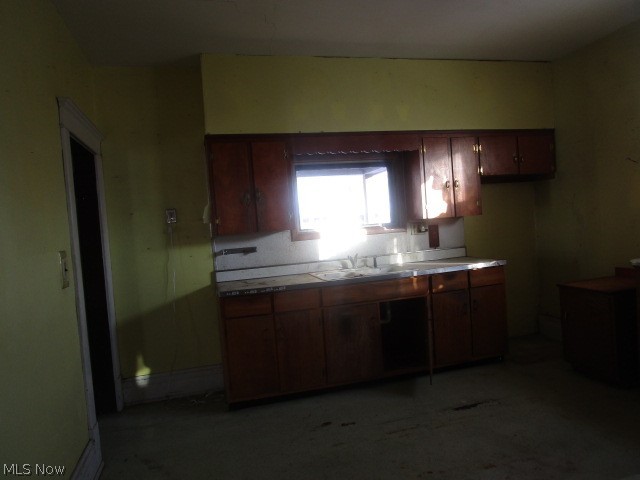 274 N 8th Street Mcconnelsville OH 43756