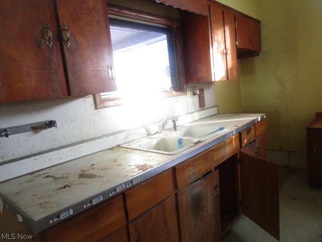 274 N 8th Street Mcconnelsville OH 43756