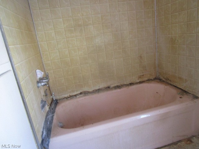 274 N 8th Street Mcconnelsville OH 43756