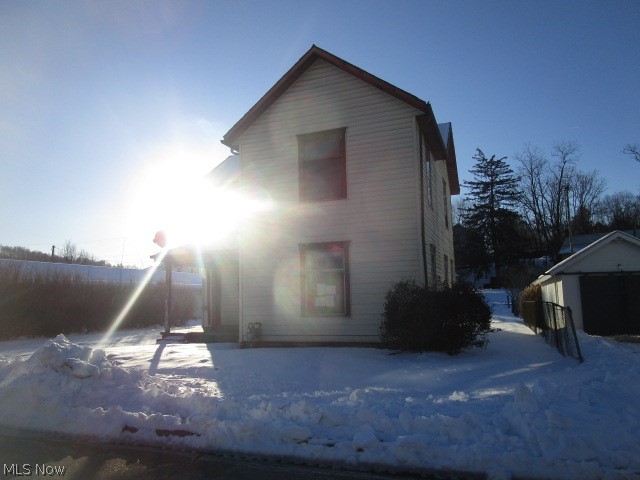 274 N 8th Street Mcconnelsville OH 43756