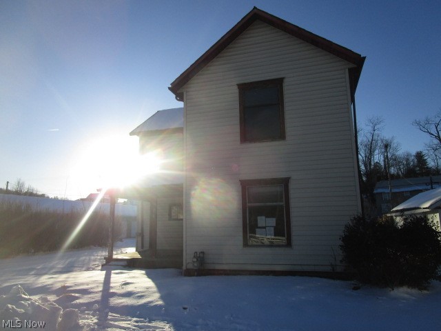 274 N 8th Street Mcconnelsville OH 43756
