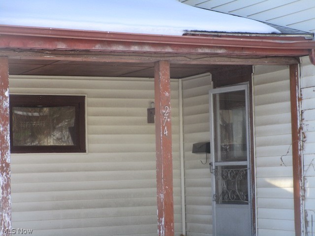 274 N 8th Street Mcconnelsville OH 43756