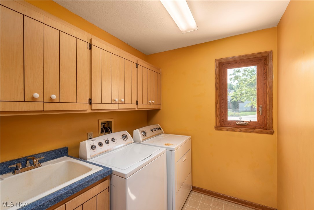 9531 Nicole Circle Strongsville OH 44136