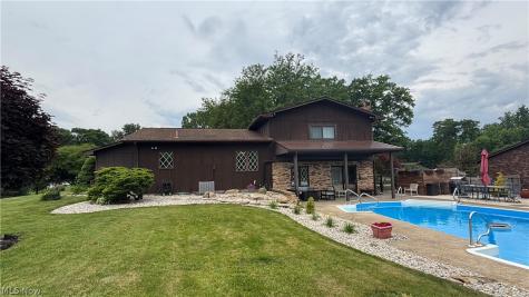 2648 Connecticut Court Uniontown OH 44685