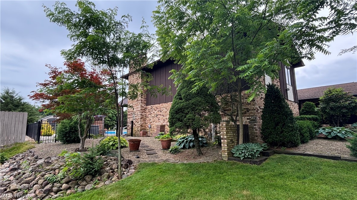2648 Connecticut Court Uniontown OH 44685