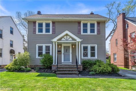 3566 Grosvenor Road Cleveland Heights OH 44118