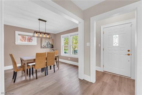 3566 Grosvenor Road Cleveland Heights OH 44118