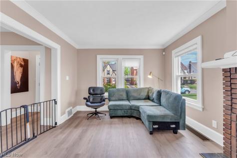 3566 Grosvenor Road Cleveland Heights OH 44118