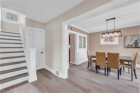 3566 Grosvenor Road Cleveland Heights OH 44118