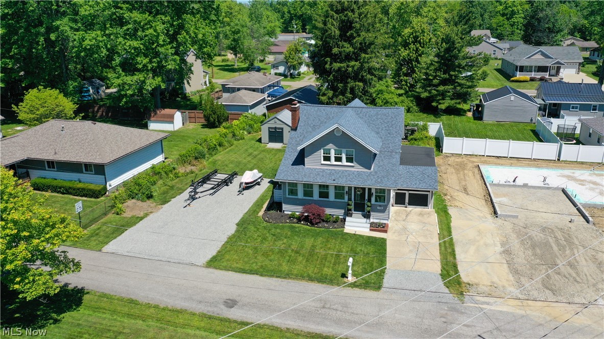 17500 Lundys Lane Lake Milton OH 44429