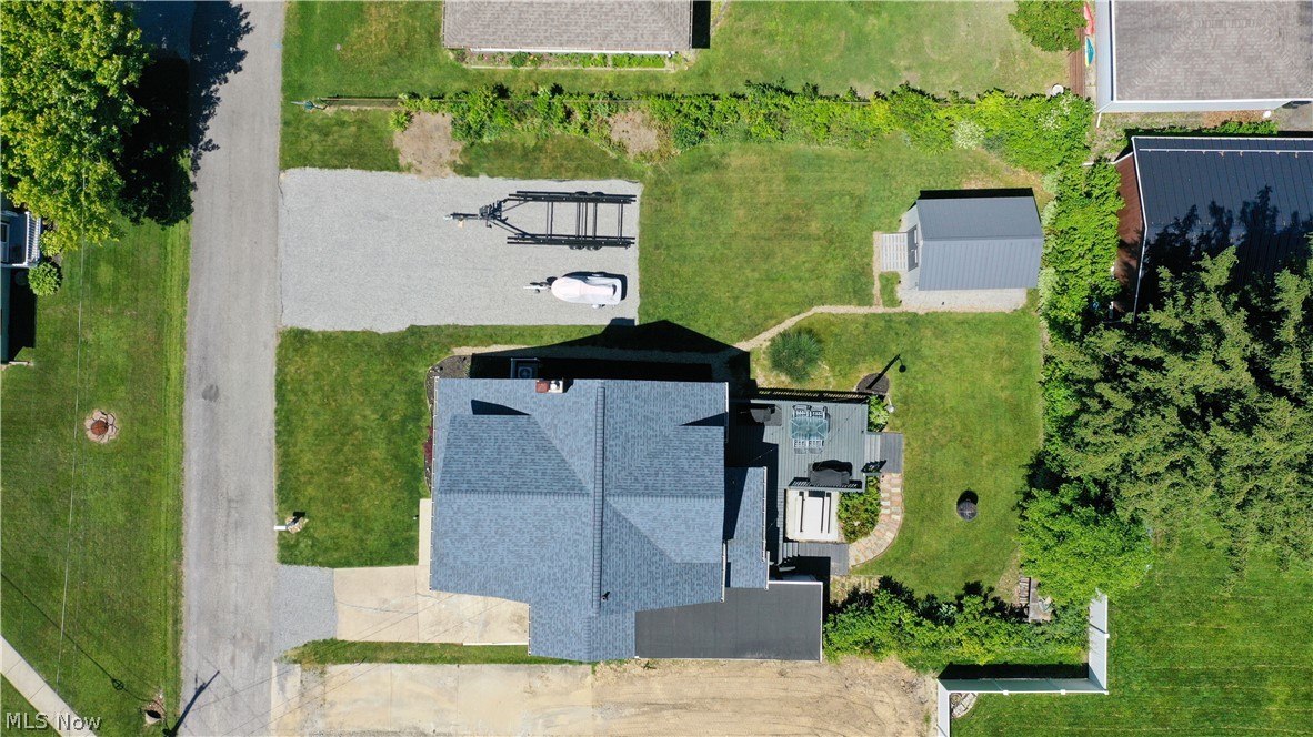17500 Lundys Lane Lake Milton OH 44429