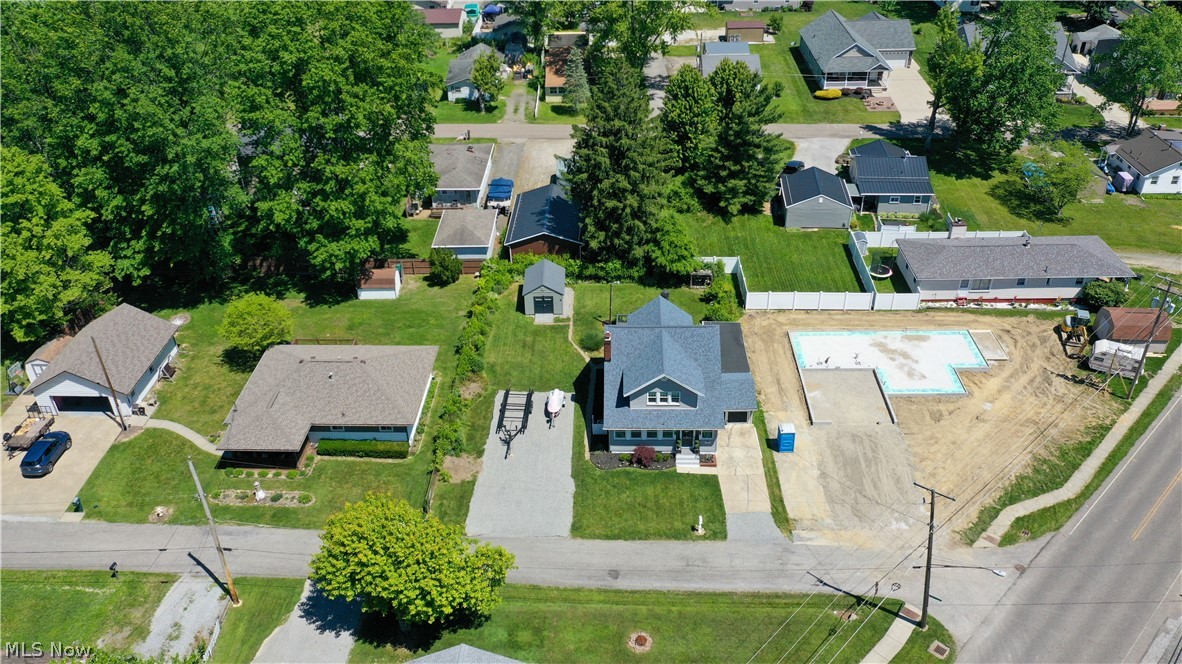 17500 Lundys Lane Lake Milton OH 44429