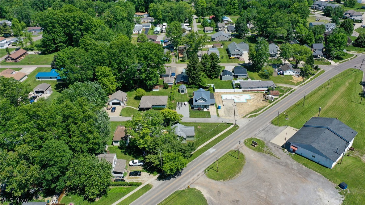 17500 Lundys Lane Lake Milton OH 44429
