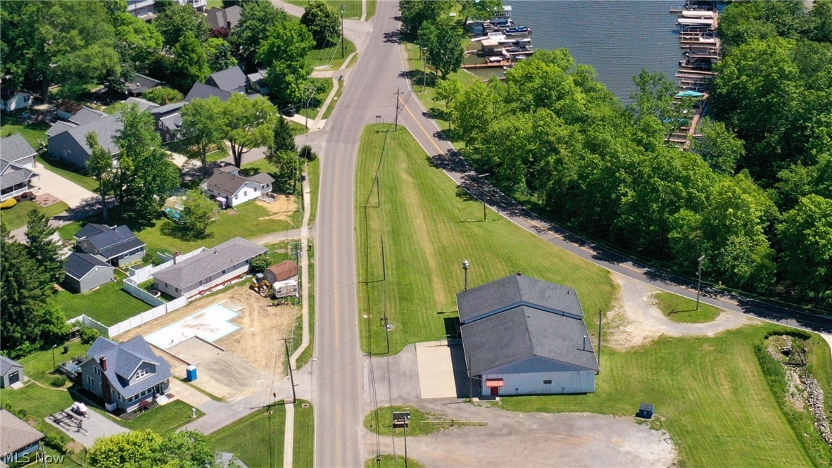 17500 Lundys Lane Lake Milton OH 44429