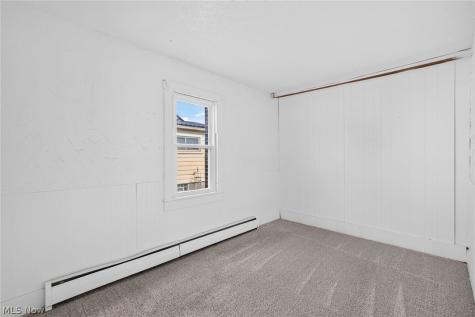 13699 Kauffman Avenue Sterling OH 44276