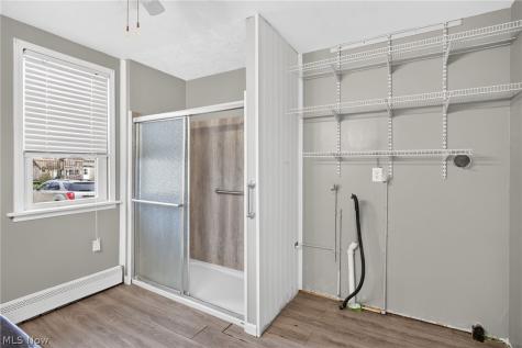 13699 Kauffman Avenue Sterling OH 44276