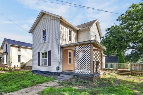 13699 Kauffman Avenue Sterling OH 44276