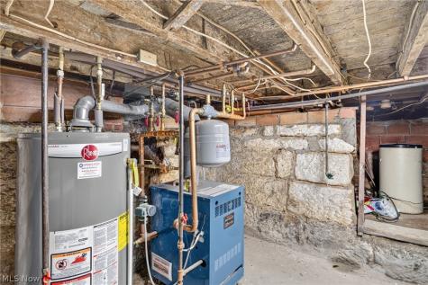 13699 Kauffman Avenue Sterling OH 44276