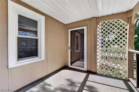 13699 Kauffman Avenue Sterling OH 44276