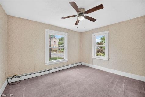 13699 Kauffman Avenue Sterling OH 44276