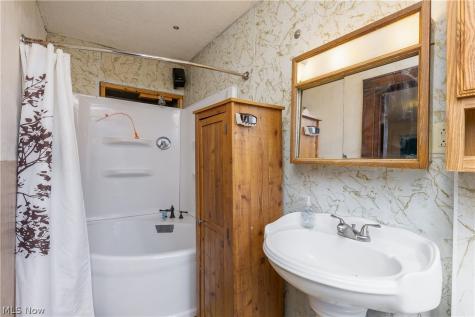439 W Main Street Alliance OH 44601