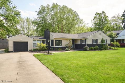3418 Montrose Avenue Akron OH 44333