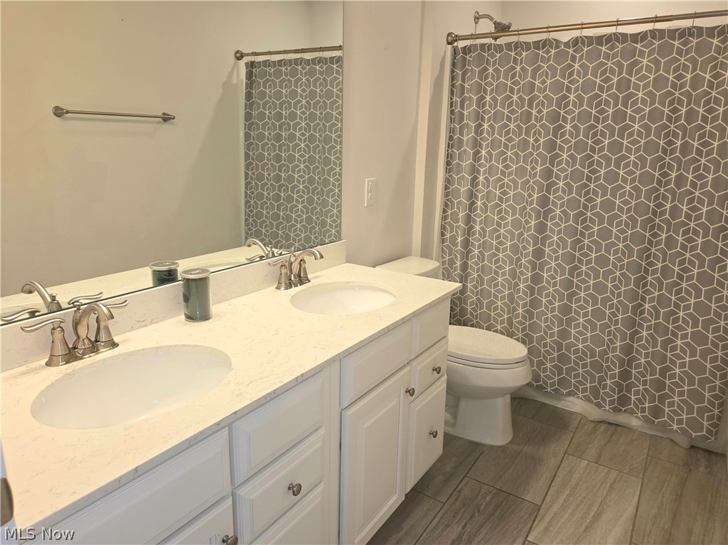 2760 Fairview Drive Avon OH 44011